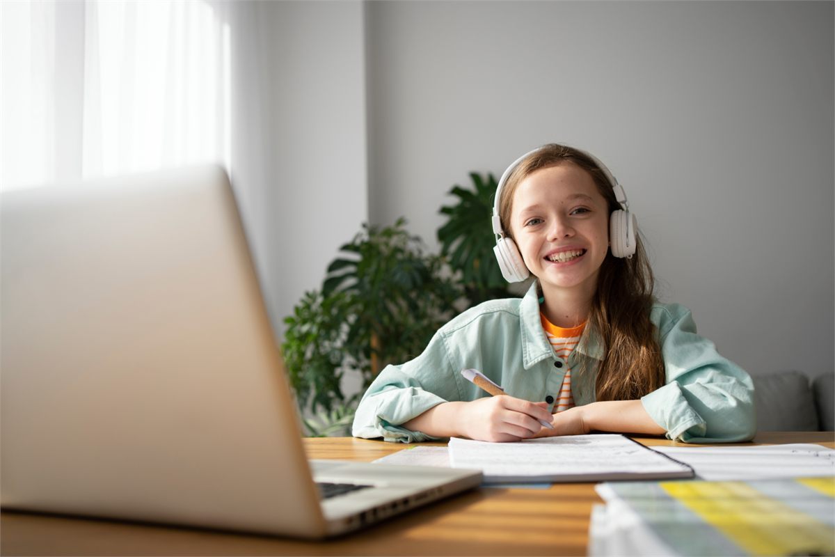 A diferença entre reforço e complemento escolar