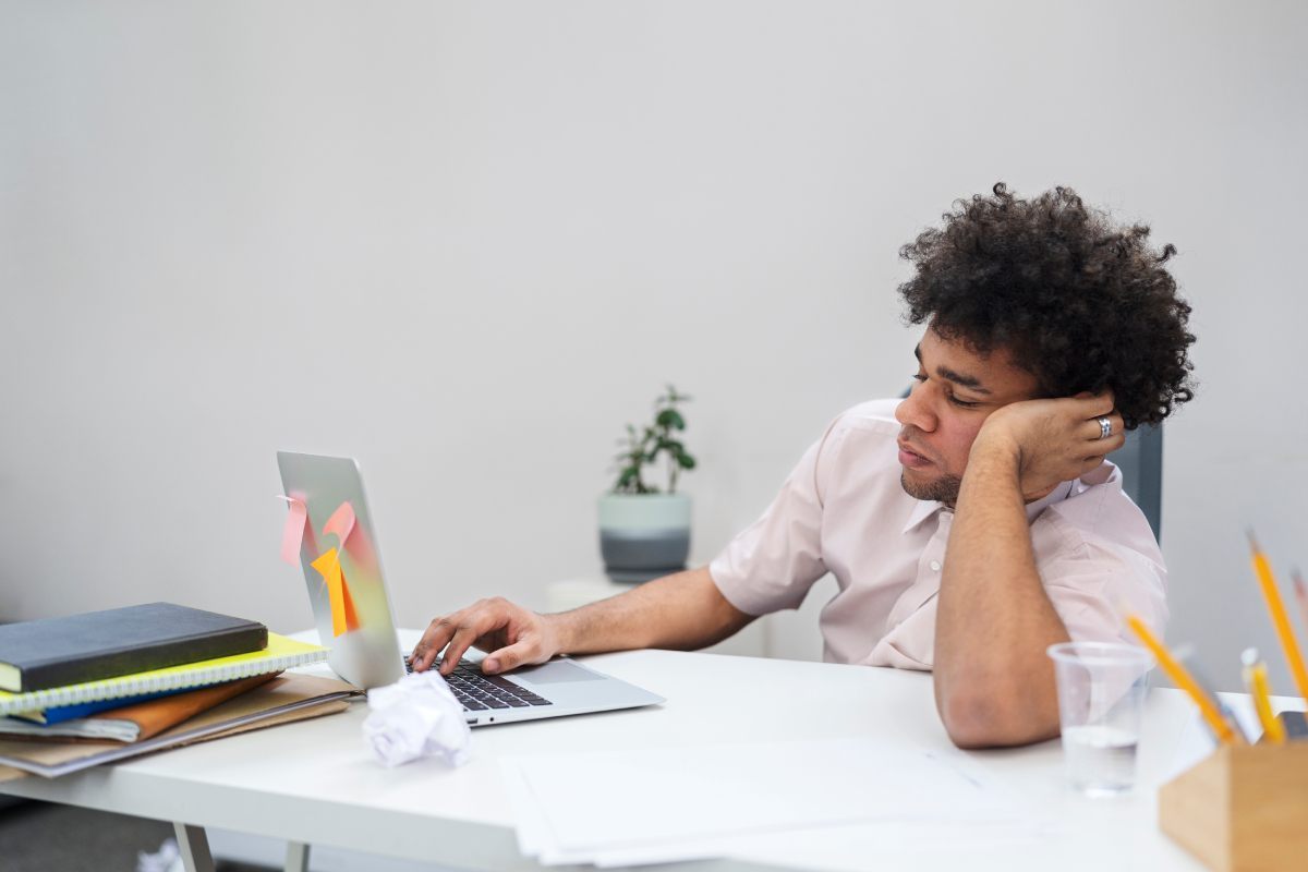 Trabalhar e estudar ao mesmo tempo é possível?